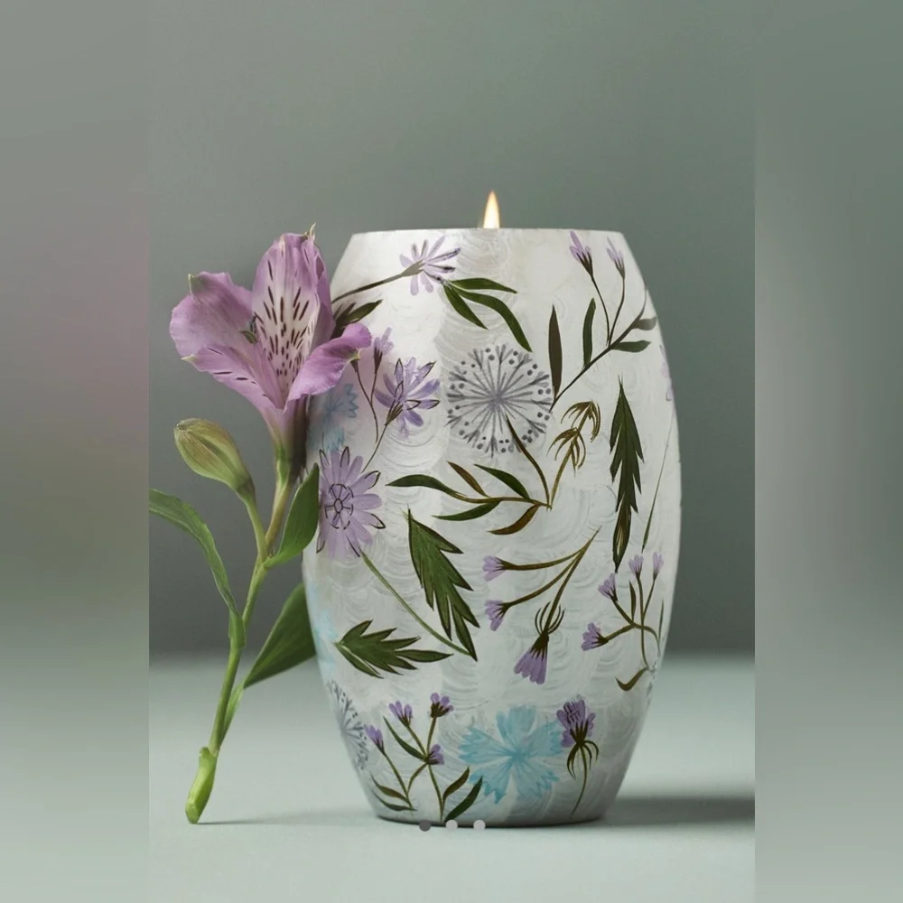 Anthropologie Mari Fruity Hibiscus & Pink Guava Glass Candle NEW - Picture 1 of 6